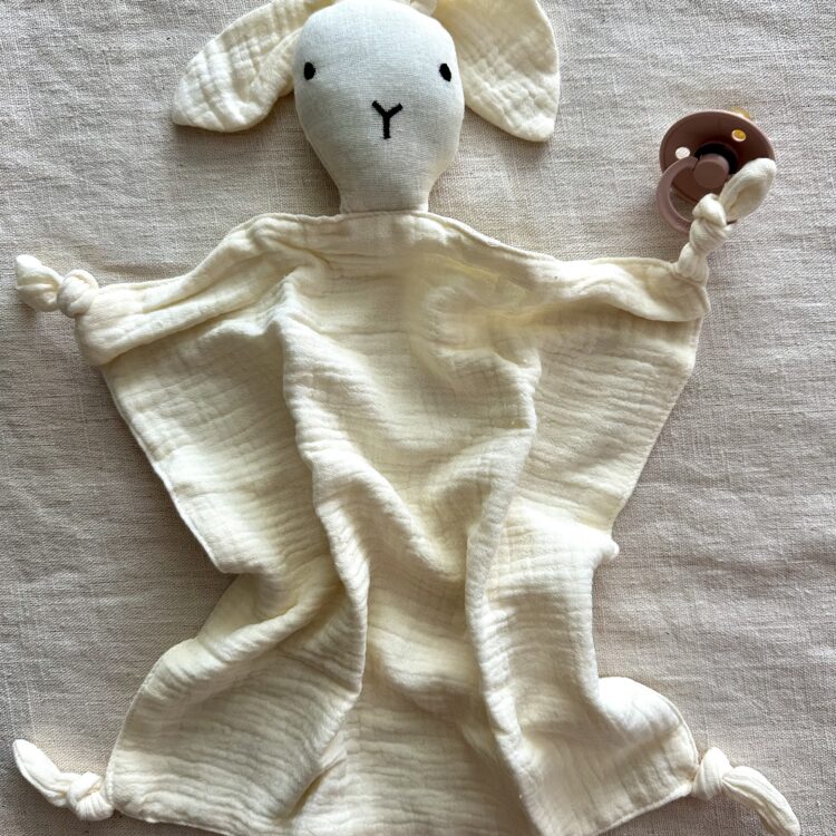 Tutknuffel konijn creme